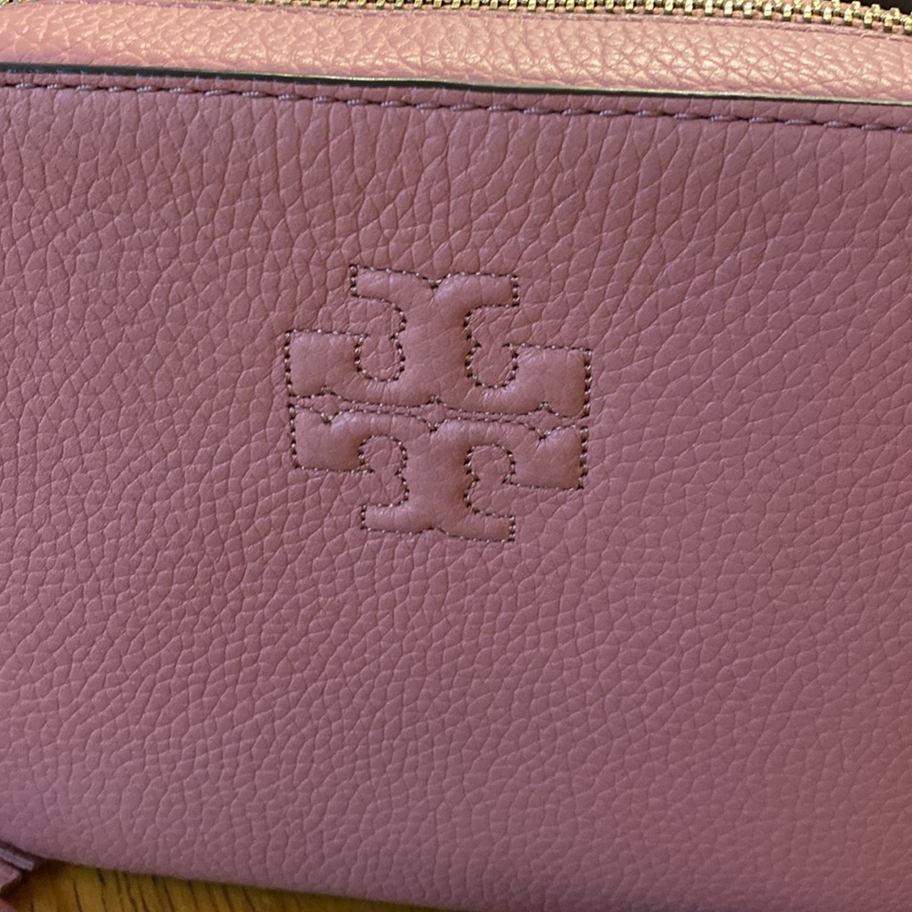 Tory Burch Thea Camera Bag - Picture 9 of 10